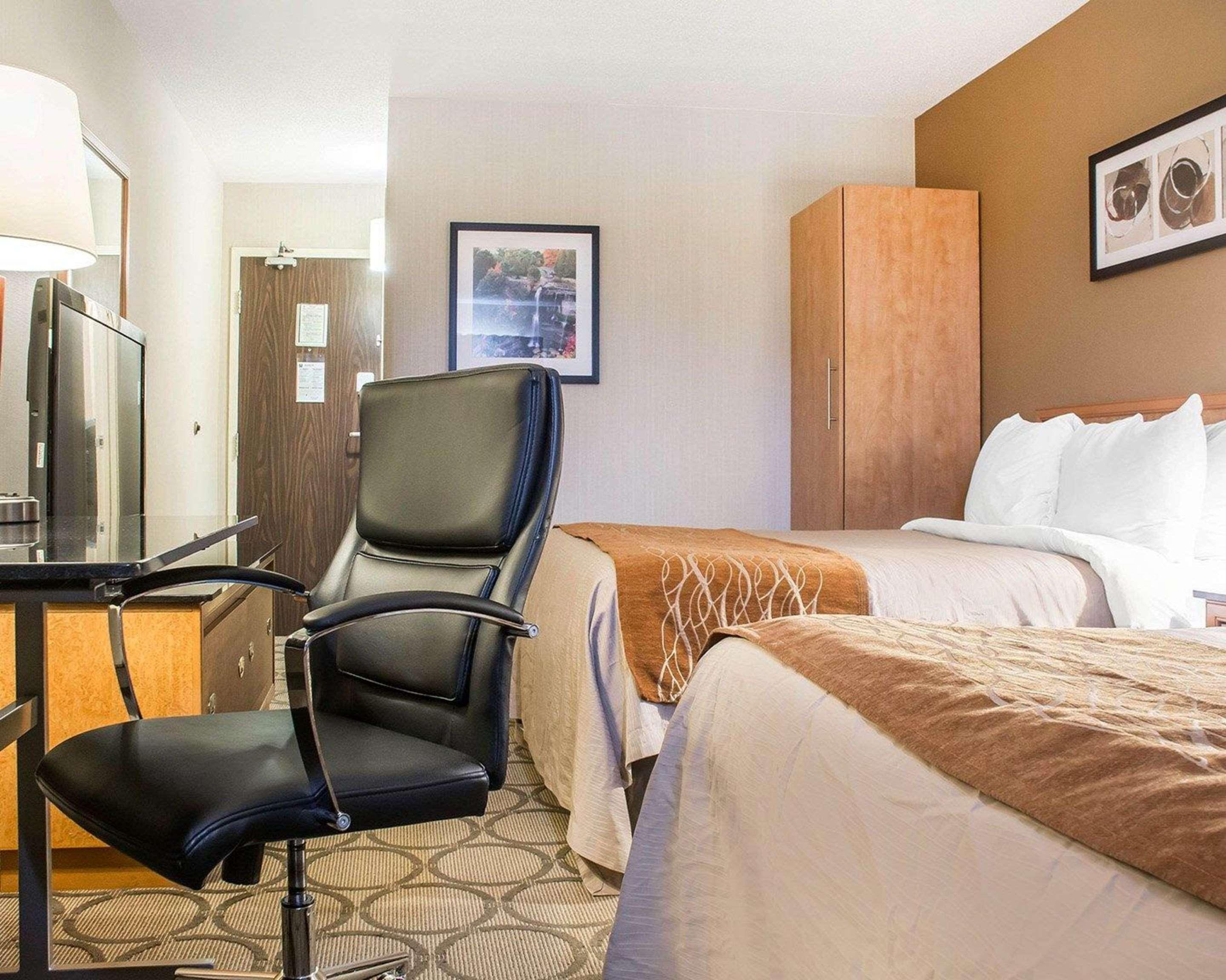 Comfort Inn Hamilton Exterior photo